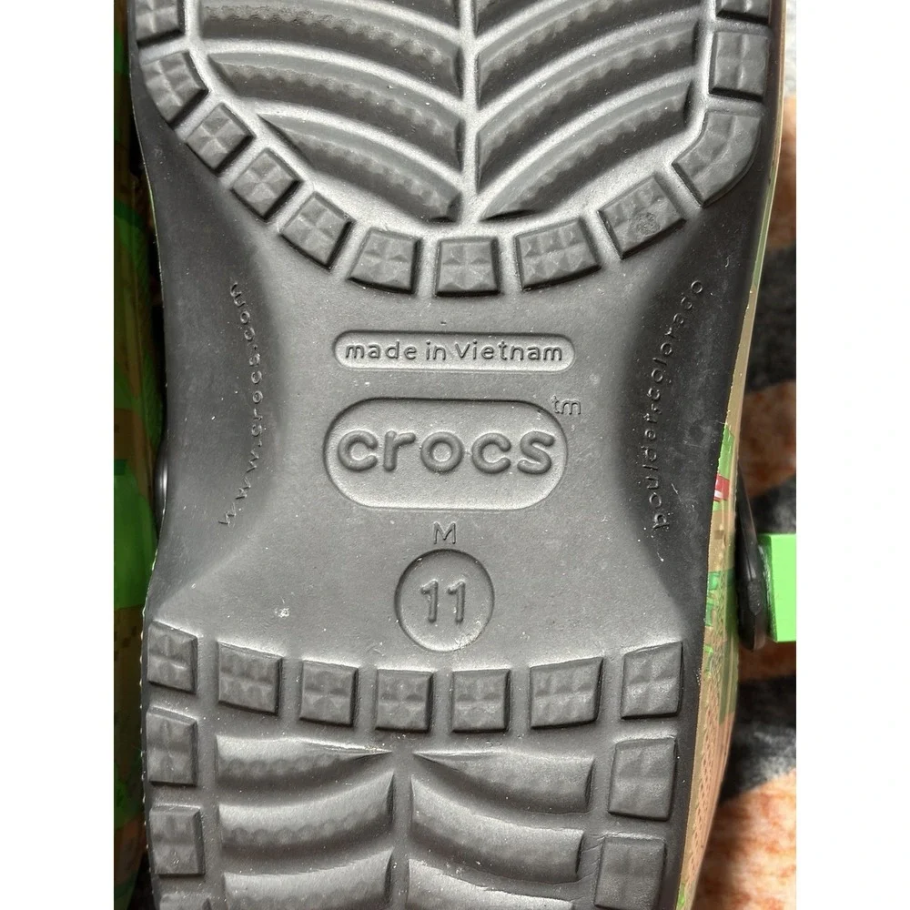 Crocs Minecraft Camo Green Brown Black Clog Sandals Men's 11 With Charms